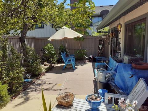 8203 Caminito Modena, La Jolla, CA 92037 photo 21