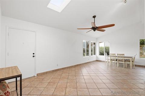 230 Brett Pl, Escondido, CA 92027 photo 3