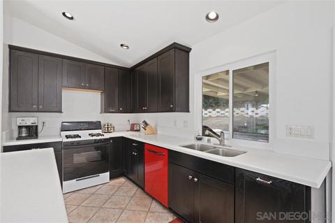 230 Brett Pl, Escondido, CA 92027 photo 8