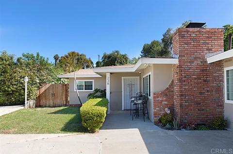 238 E Kalmia St, Fallbrook, CA 92028 photo 2