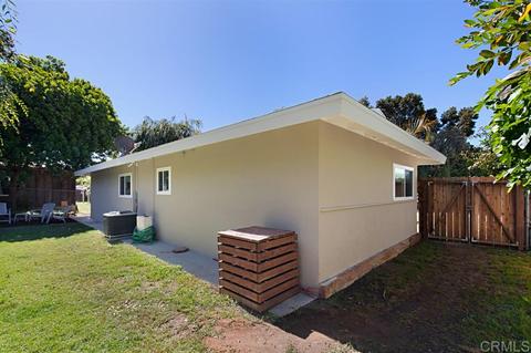 238 E Kalmia St, Fallbrook, CA 92028 photo 25