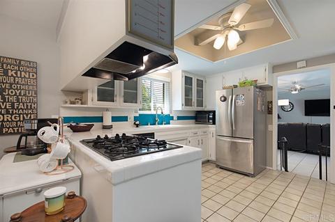 238 E Kalmia St, Fallbrook, CA 92028 photo 12