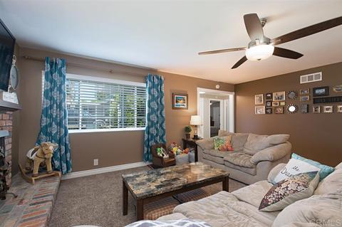 238 E Kalmia St, Fallbrook, CA 92028 photo 7
