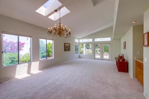 4977 Lerkas Way, Oceanside, CA 92056 photo 4