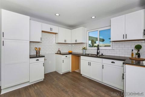 142 Edgewood Dr, Oceanside, CA 92054 photo 7