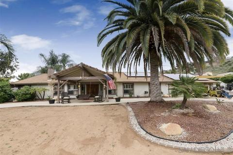 12124 Rockstream Rd, Lakeside, CA 92040 photo 2