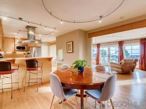 1114 Skylark Dr, La Jolla, CA 92037 photo 4