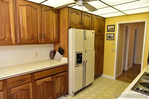 8480 Nentra St, La Mesa, CA 91942 photo 6