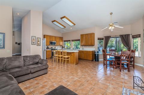 1791 Wolverine Way, Vista, CA 92084 photo 9