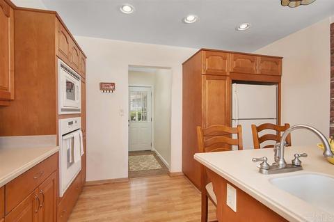 706 Bennett Ave, Escondido, CA 92026 photo 11