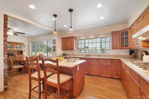 706 Bennett Ave, Escondido, CA 92026 photo 10