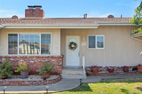 706 Bennett Ave, Escondido, CA 92026 photo 4