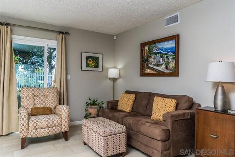 1384 Valencia Loop, Chula Vista, CA 91910 photo 9