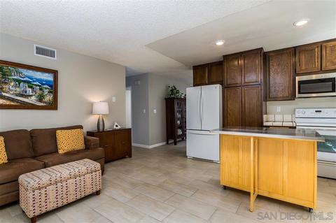 1384 Valencia Loop, Chula Vista, CA 91910 photo 8