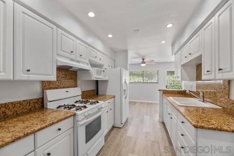12319 Teri Dr, Poway, CA 92064 photo 10