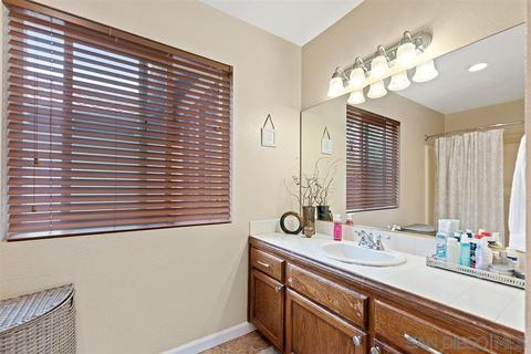 5673 Raintree Way, Oceanside, CA 92057 photo 12