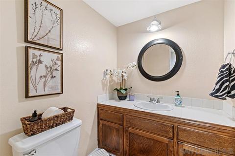 5673 Raintree Way, Oceanside, CA 92057 photo 4