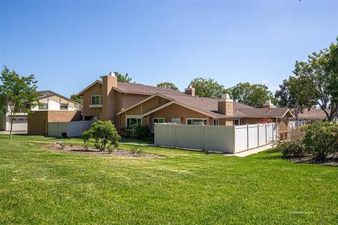 1906 Parkdale Ln, Encinitas, CA 92024 photo 2