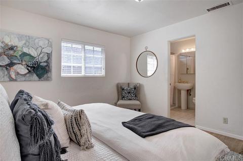 655 Gravilla Pl, La Jolla, CA 92037 photo 19
