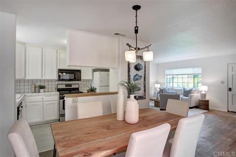 655 Gravilla Pl, La Jolla, CA 92037 photo 14