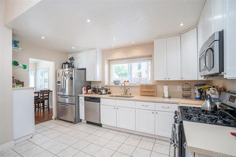 719 Butterfield Rd, Oceanside, CA 92057 photo 13