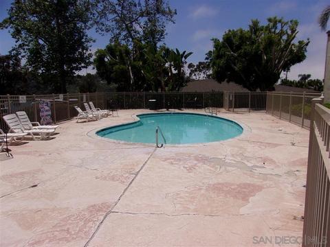 432 Edgehill Ln #18, Oceanside, CA 92054 photo 10