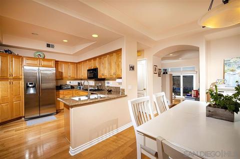 552 Arenas St, La Jolla, CA 92037 photo 9