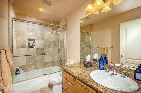 552 Arenas St, La Jolla, CA 92037 photo 21