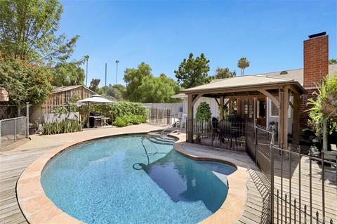 1082 Beverly Dr, Vista, CA 92084 photo 6