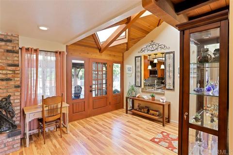 1082 Beverly Dr, Vista, CA 92084 photo 16