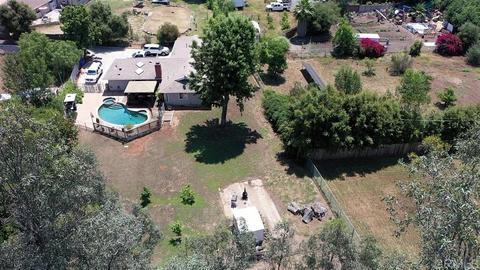 1082 Beverly Dr, Vista, CA 92084 photo 3