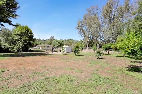1082 Beverly Dr, Vista, CA 92084 photo 24