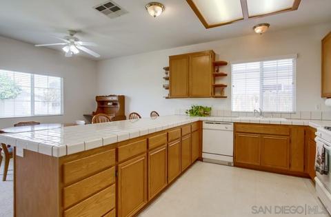 1134 Farview Ct, El Cajon, CA 92021 photo 3