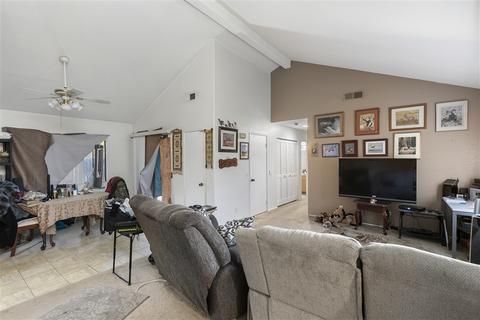834 Cherrywood Way, El Cajon, CA 92021 photo 5