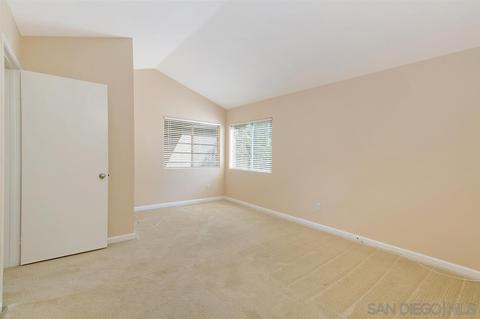 4558 Lambeth Ct, Carlsbad, CA 92010 photo 4