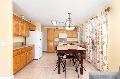 130 Rock Glen Way, Santee, CA 92071 photo 11