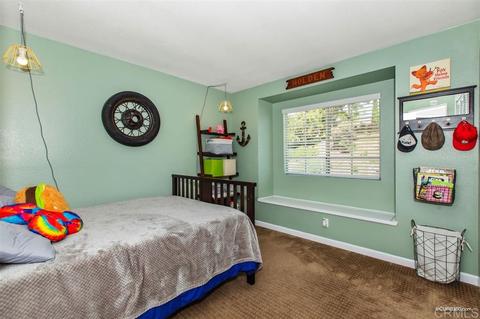 1389 Crestview Dr, Oceanside, CA 92056 photo 11