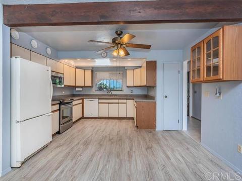 345 E Felicita Ave, Escondido, CA 92025 photo 4