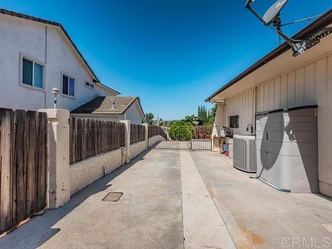 345 E Felicita Ave, Escondido, CA 92025 photo 23