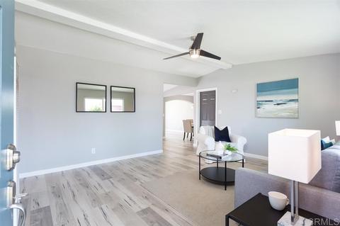 607 Tatum St, Vista, CA 92083 photo 2
