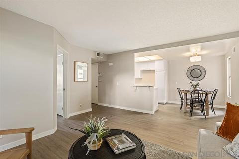 8803 Gilman Dr #A, La Jolla, CA 92037 photo 3