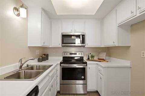 8803 Gilman Dr #A, La Jolla, CA 92037 photo 9