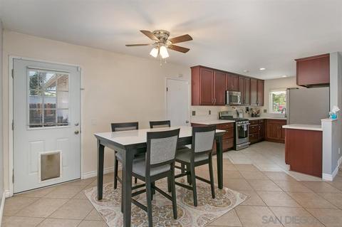 804 Cozy Ct, Fallbrook, CA 92028 photo 12
