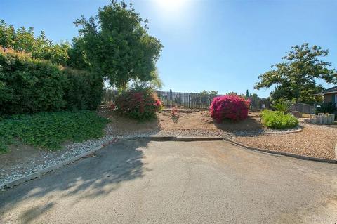 642 Cortez Ave, Vista, CA 92084 photo 17