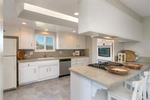 642 Cortez Ave, Vista, CA 92084 photo 8