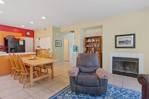 4704 Aliso Way, Oceanside, CA 92057 photo 8