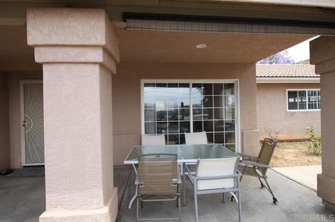 1104 Bradley Ct, El Cajon, CA 92021 photo 4