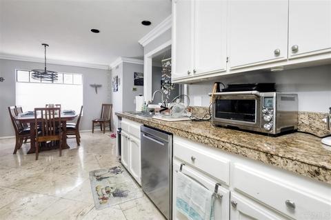 2305 Caringa Way #B, Carlsbad, CA 92009 photo 11