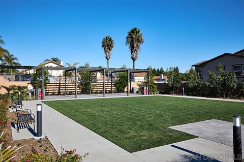 655 Grant Ct, Vista, CA 92083 photo 18