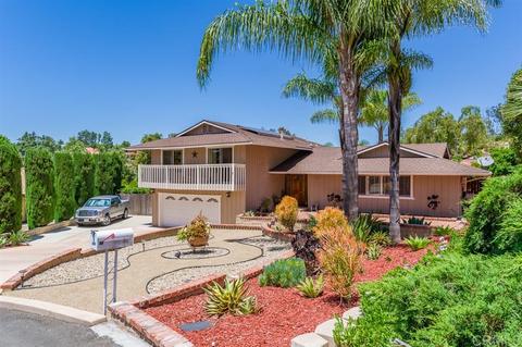 111 Stephanie Ln, Vista, CA 92084 photo 2